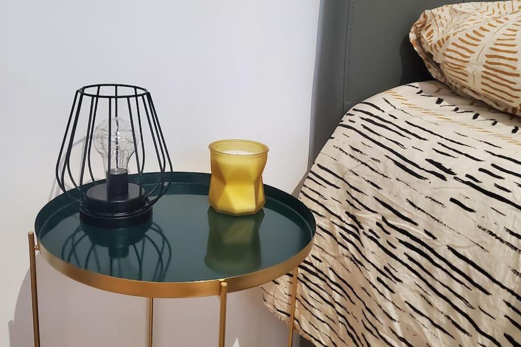 Tulsa Home - Superbe Appartement De Deux Chambres - Avec Terrasse Privee Osny Eksteriør billede
